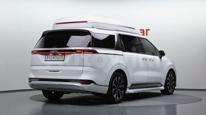 Kia Carnival 2023 — 2