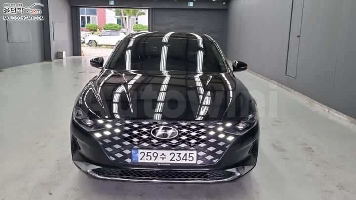 Hyundai Grandeur 2022 — 3