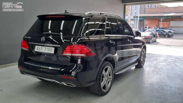 Mercedes Benz GLE Class 2017 — 2