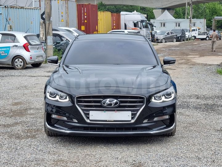 Hyundai Grandeur 2018 — 2