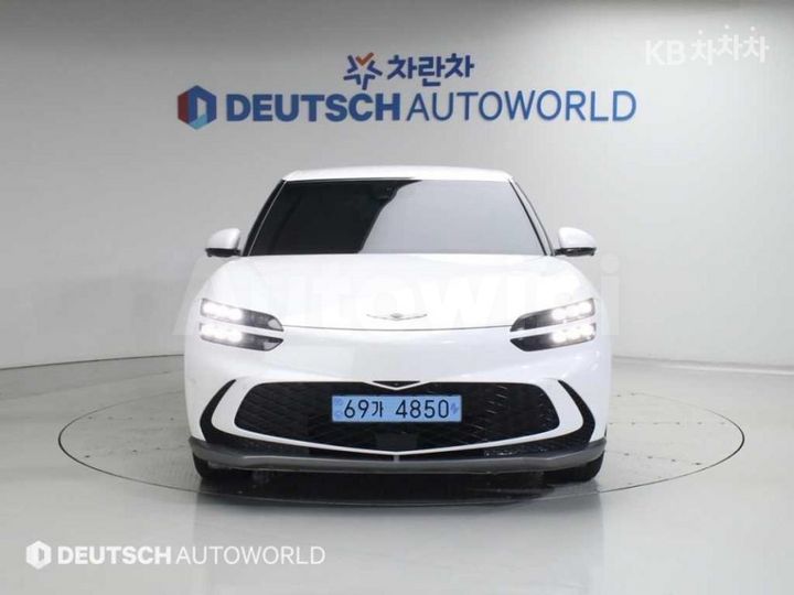 Genesis GV60 2022 — 3