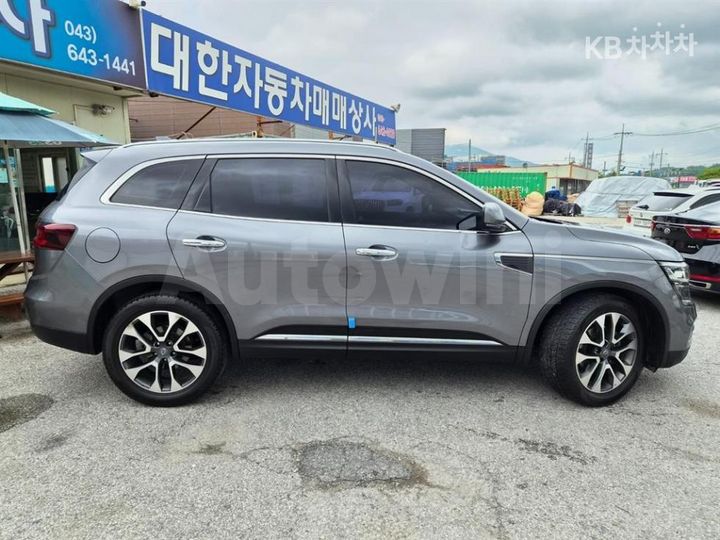 Renault QM6 2017 KNME5C2M3HP016110 — 3