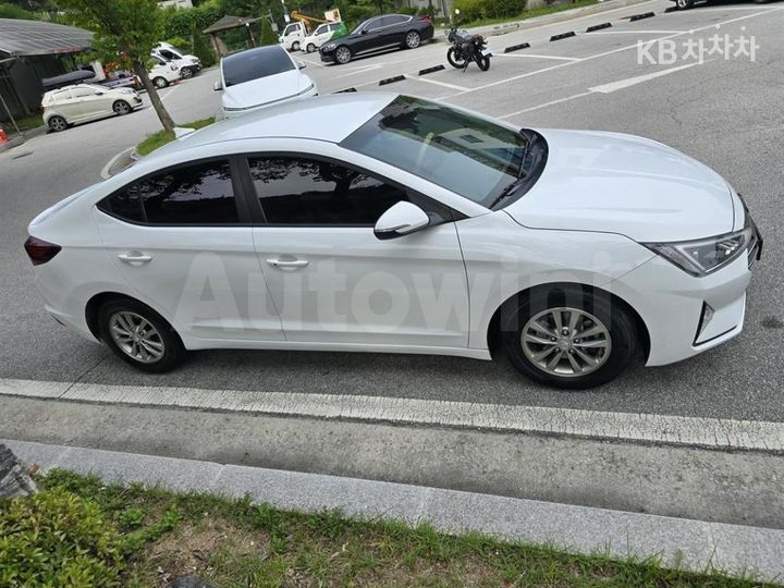 Hyundai Avante 2020 — 4