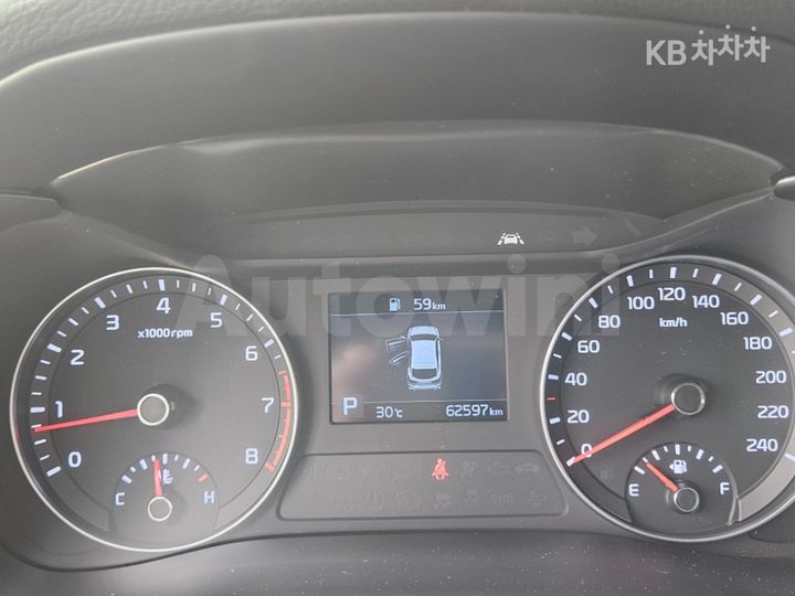 Kia K3 2019 — 5