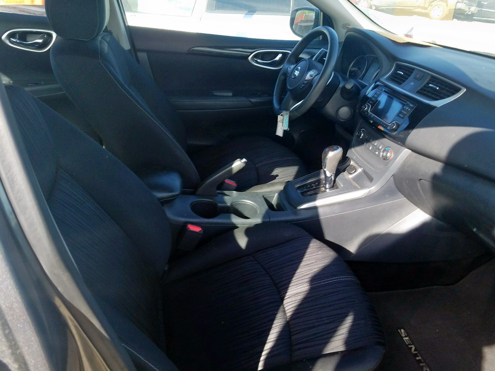 Nissan Sentra 2017 — 6