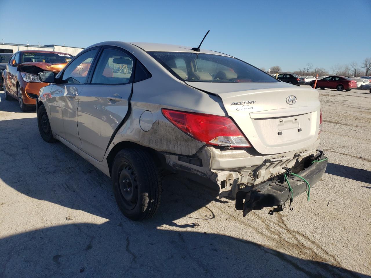Hyundai Accent 2015 — 3