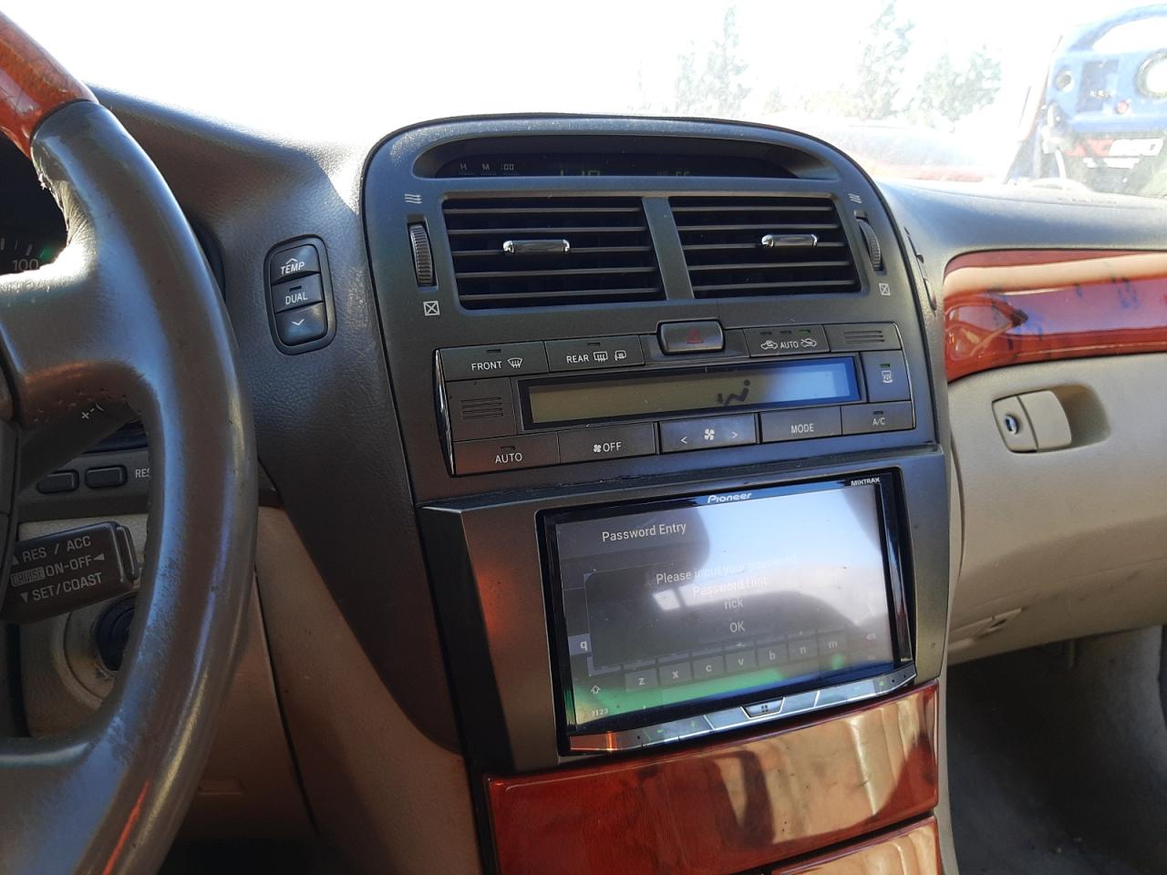 LEXUS LS 2002 — 9