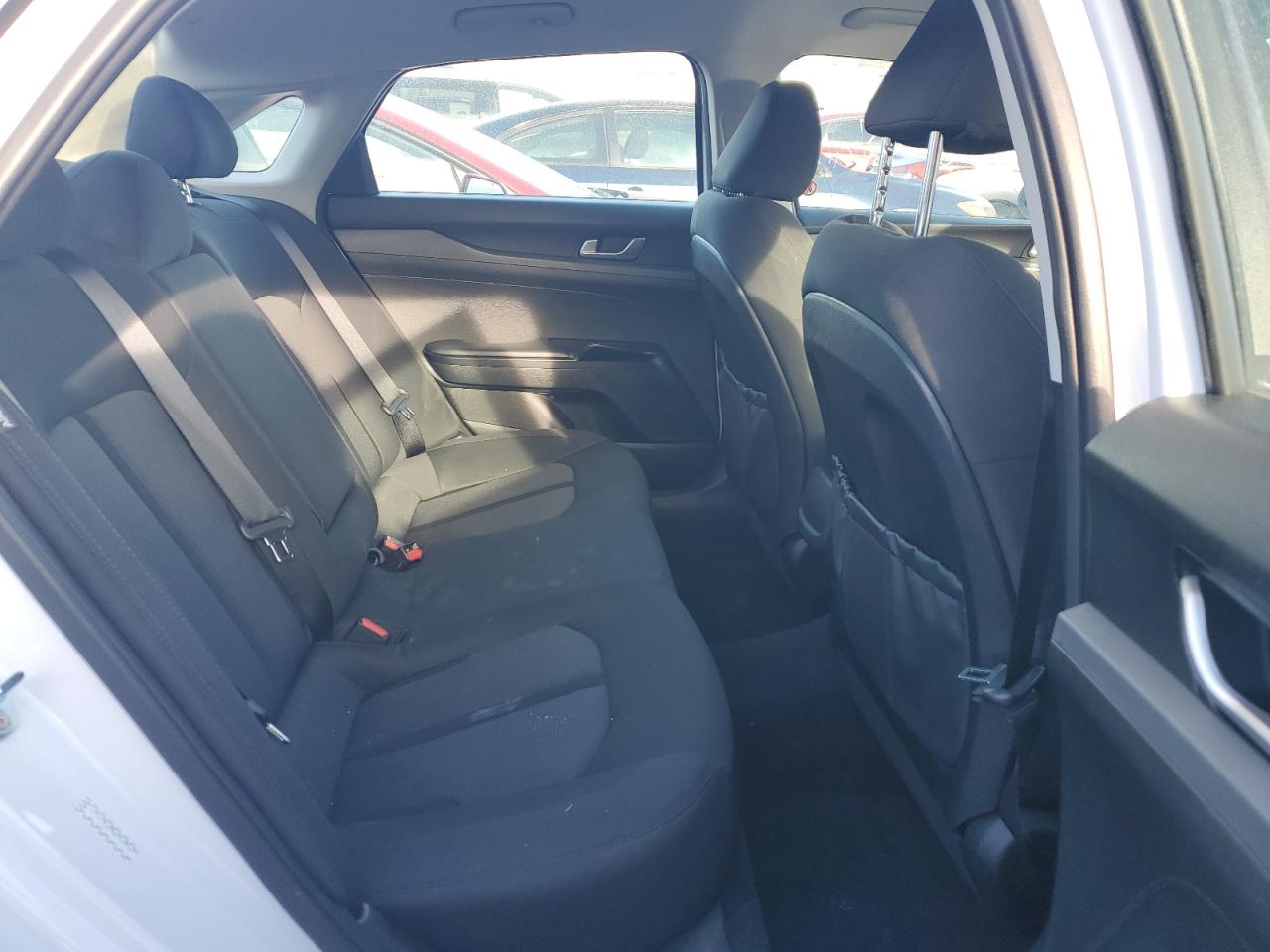 Kia K5 2022 — 10