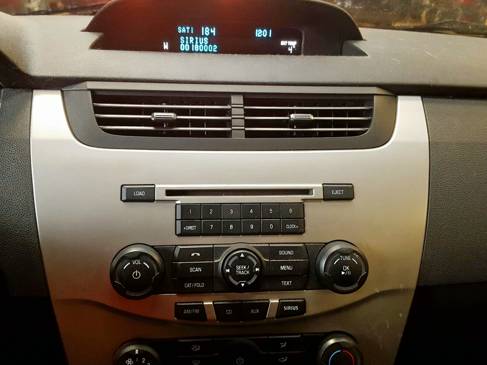 Ford Focus 2011 — 10
