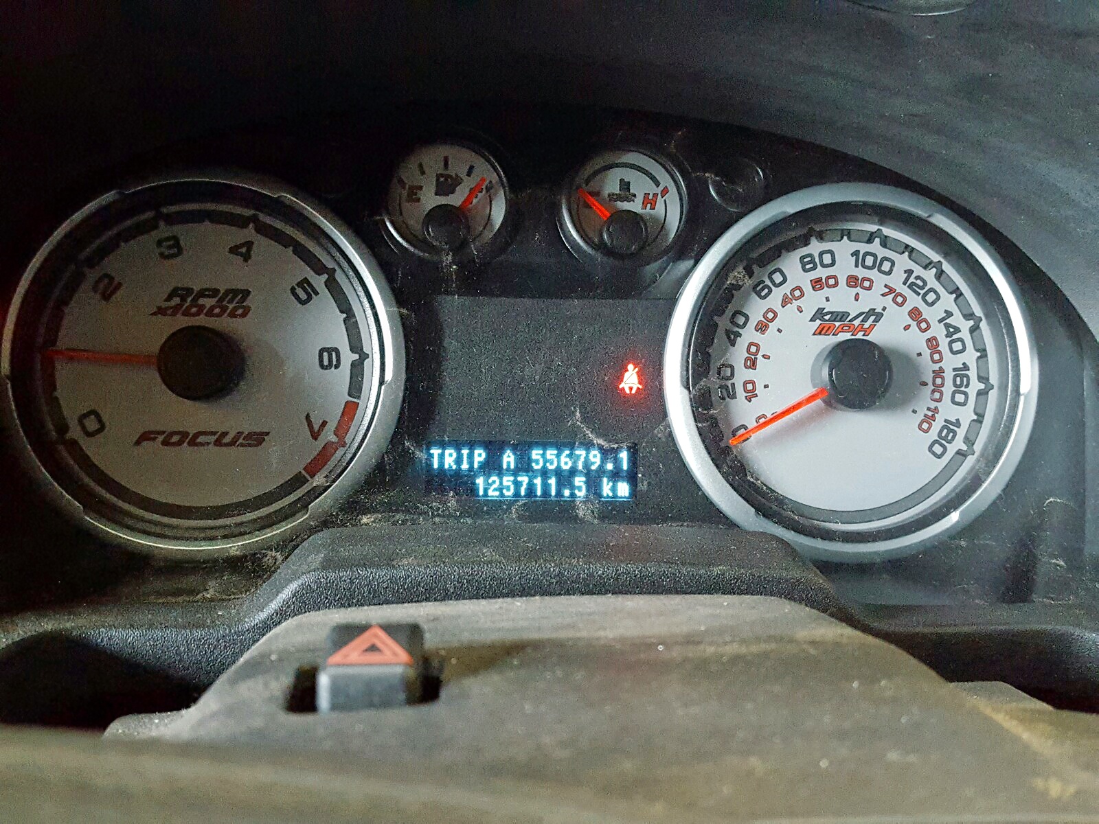 Ford Focus 2011 — 9