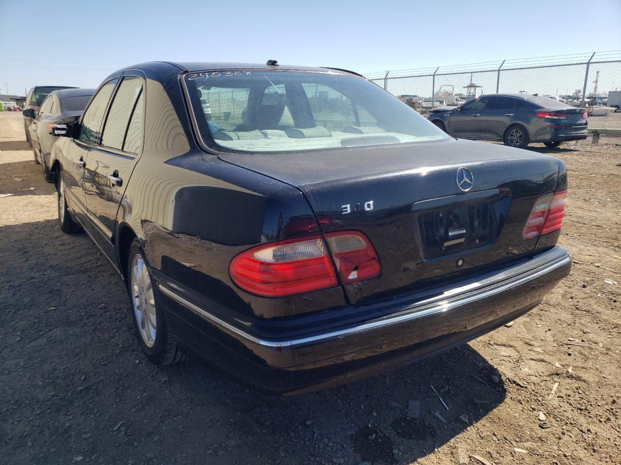 Mercedes-Benz E 2001 — 3