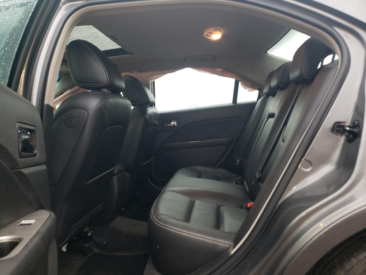 Ford Fusion 2010 — 10