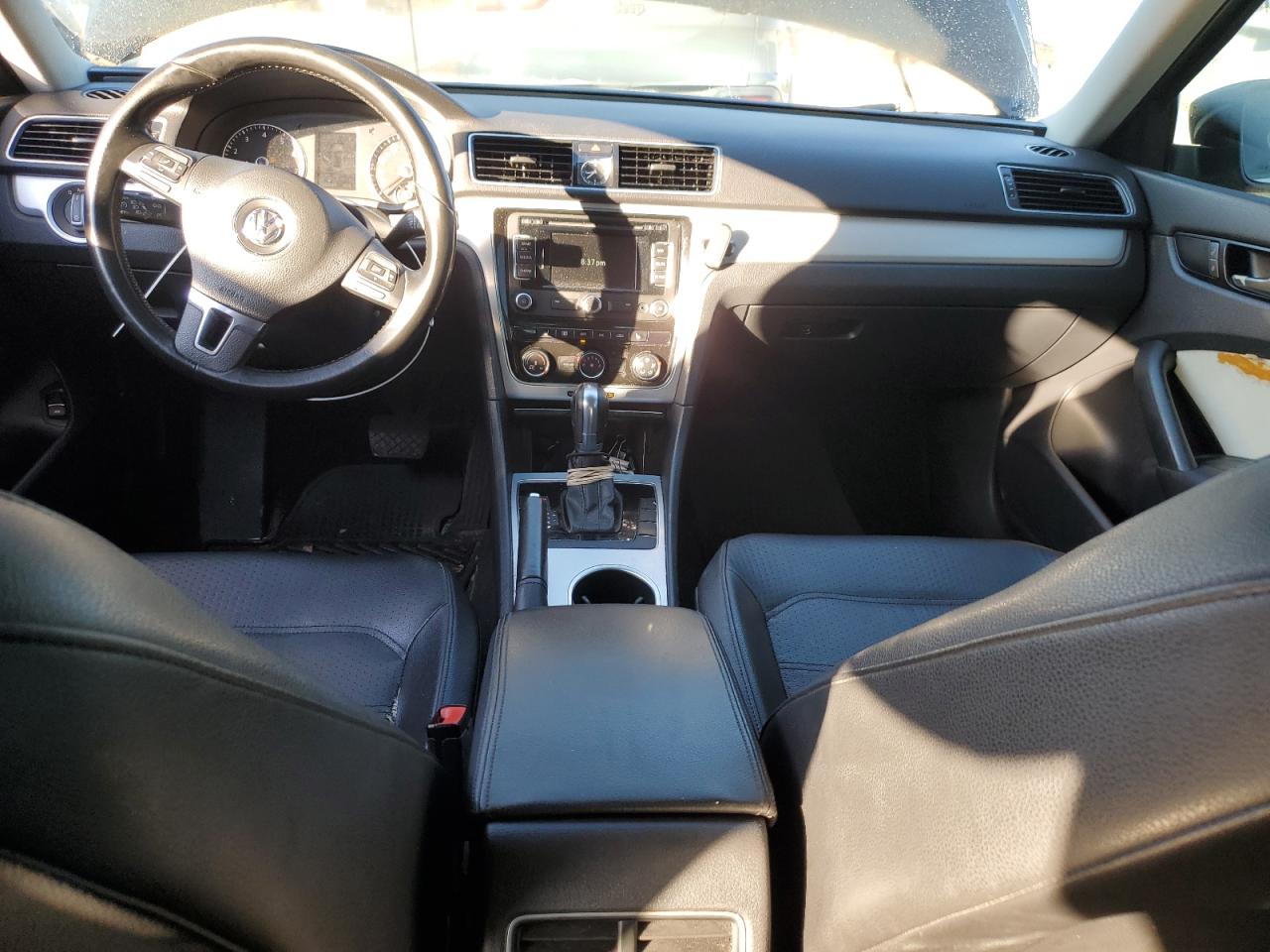 Volkswagen Passat 2013 — 9