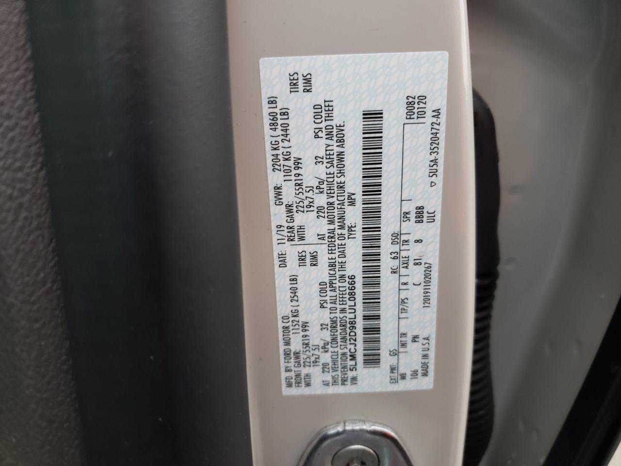 Lincoln Corsair 2020 — 14