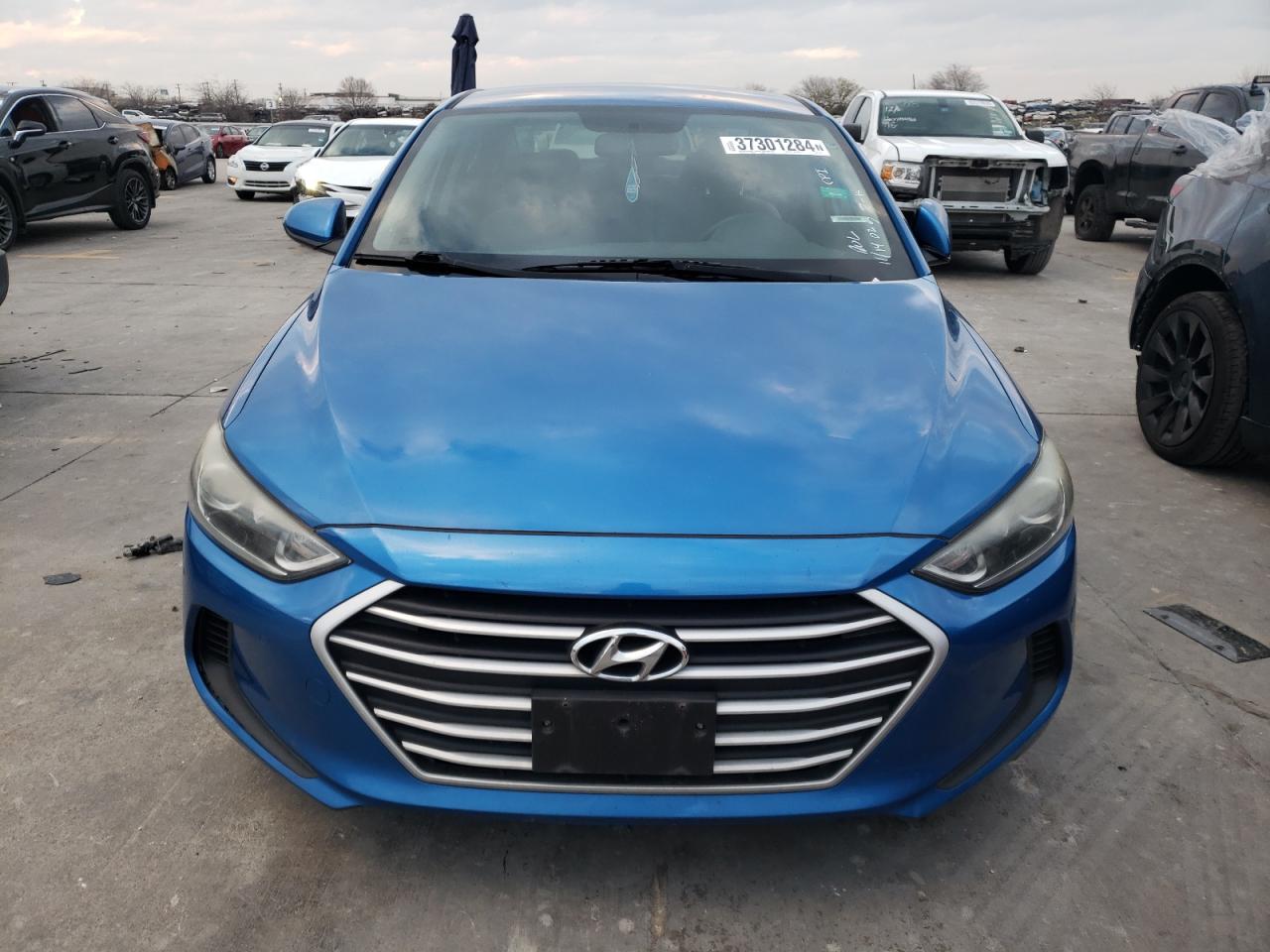 Hyundai Elantra 2017 — 6