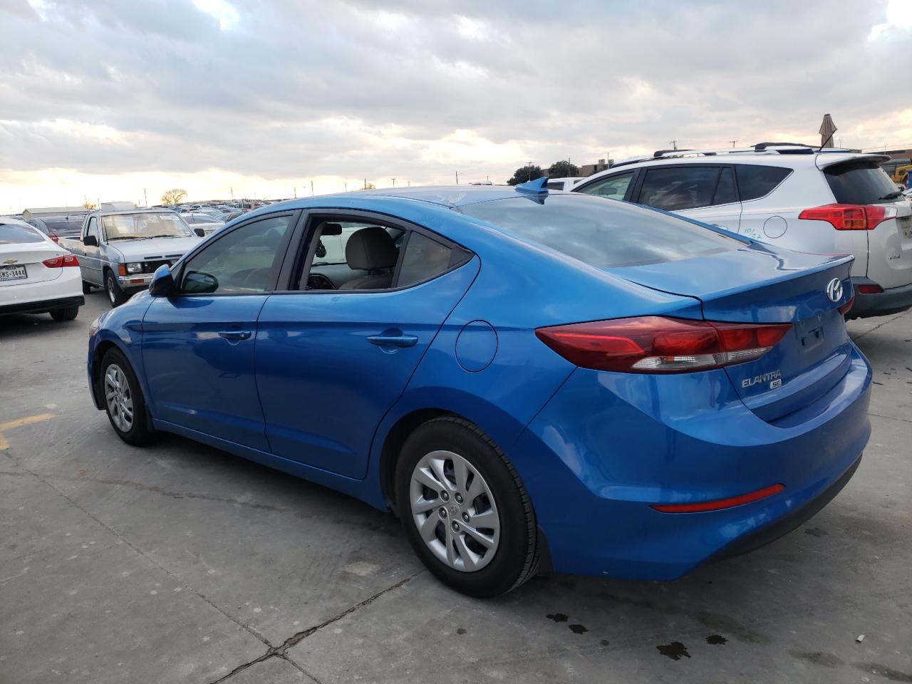 Hyundai Elantra 2017 — 3