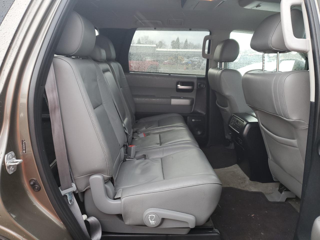 Toyota Sequoia 2008 — 12