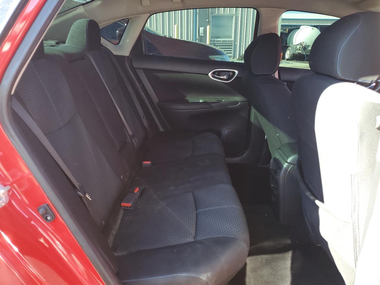 Nissan Sentra 2019 — 11