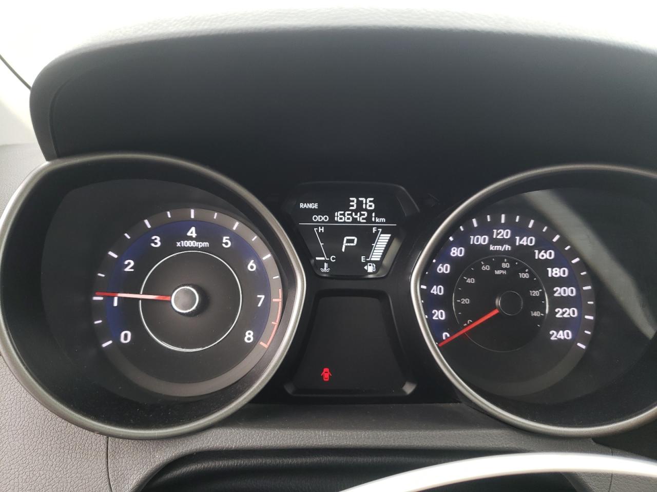 Hyundai Elantra Gl 2012 — 8