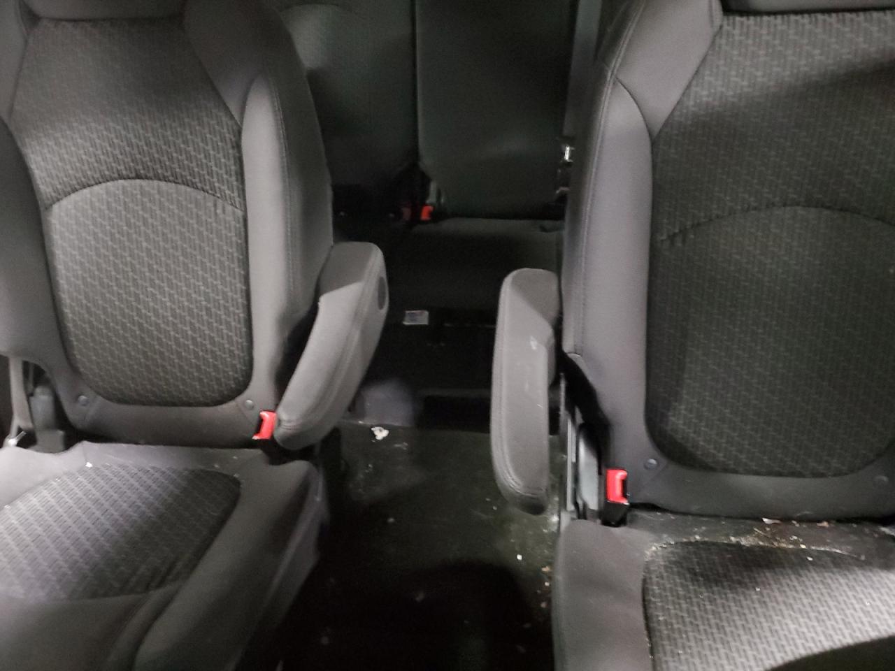 Chevrolet Traverse 2011 — 11