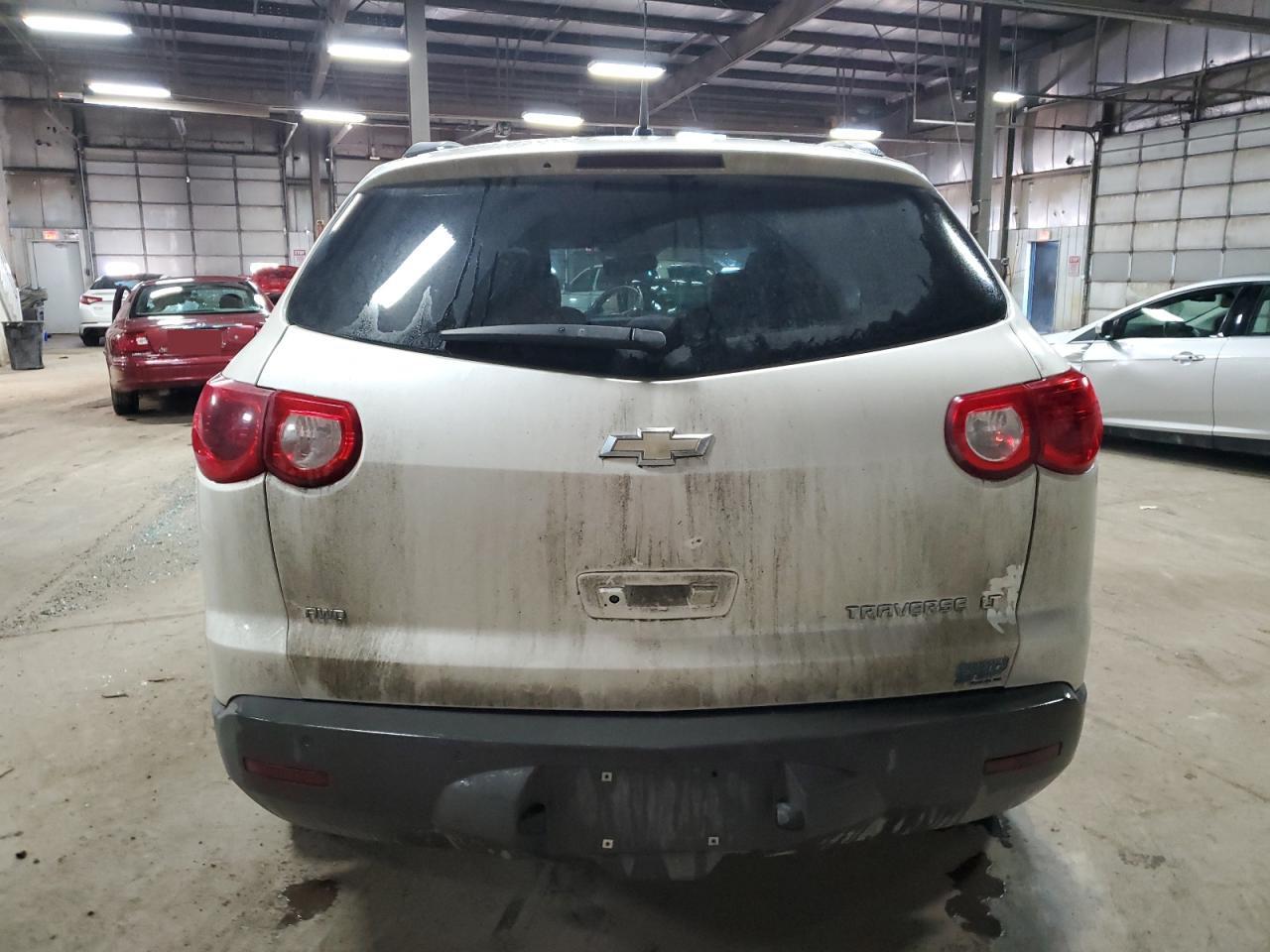 Chevrolet Traverse 2011 — 7