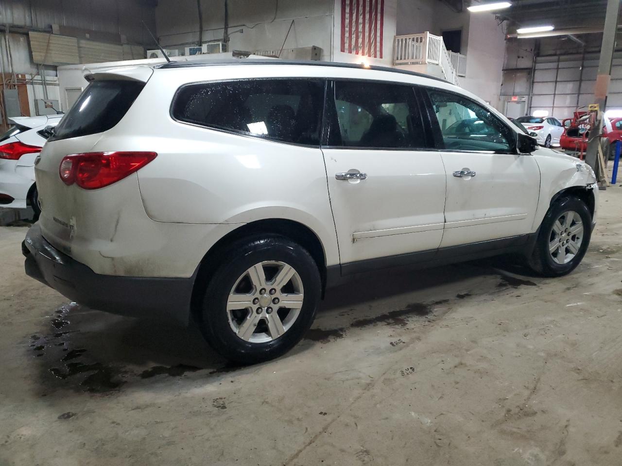 Chevrolet Traverse 2011 — 4