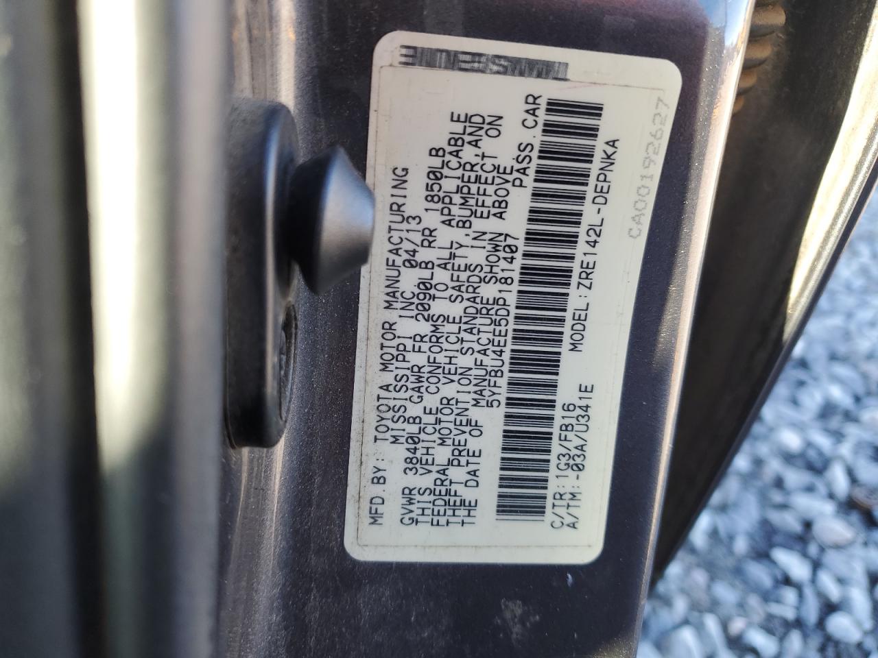 Toyota Corolla 2013 — 13
