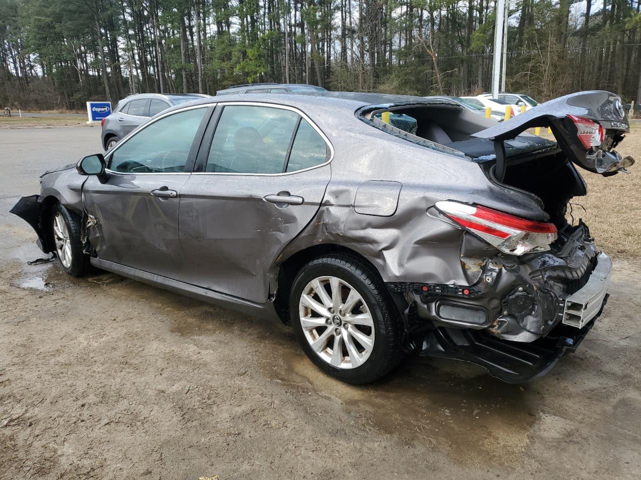 Toyota Camry 2018 — 3