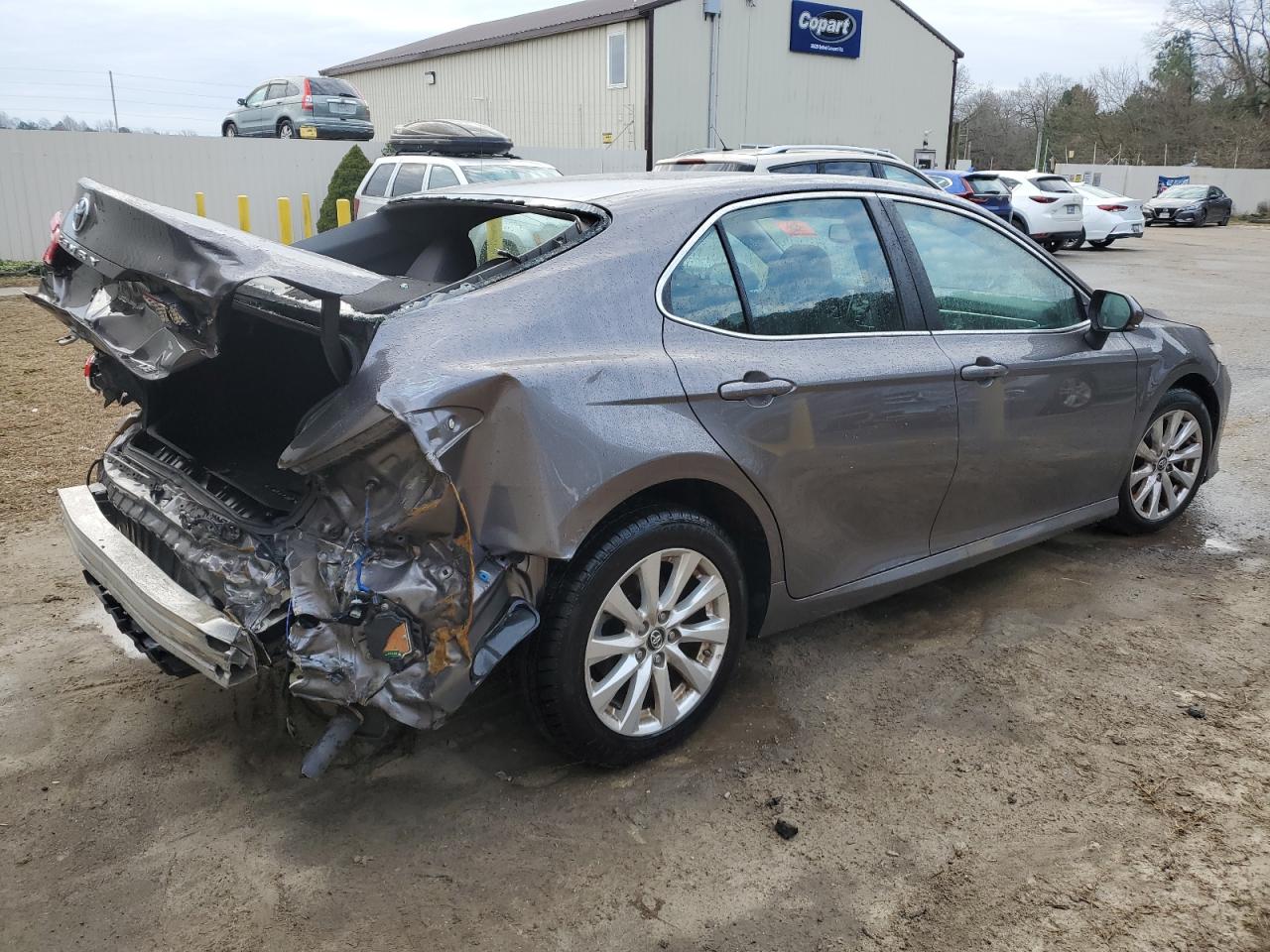 Toyota Camry 2018 — 4