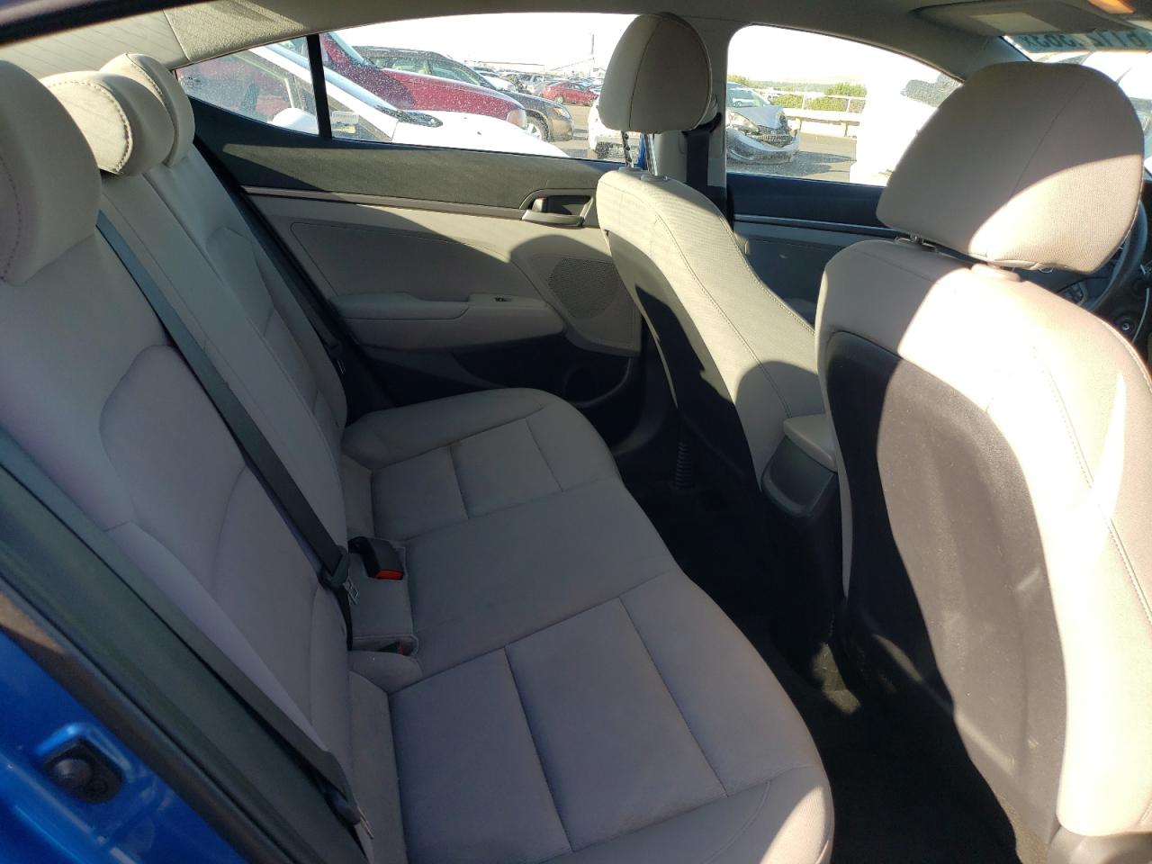 Hyundai Elantra 2018 — 11