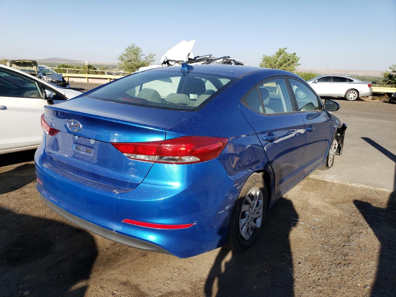 Hyundai Elantra 2018 — 4