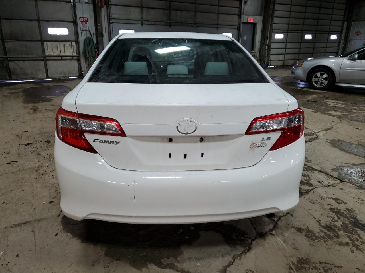 Toyota Camry 2012 — 7