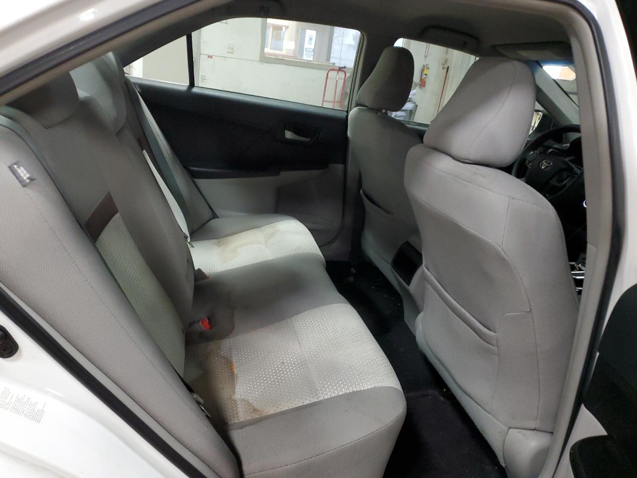 Toyota Camry 2012 — 11