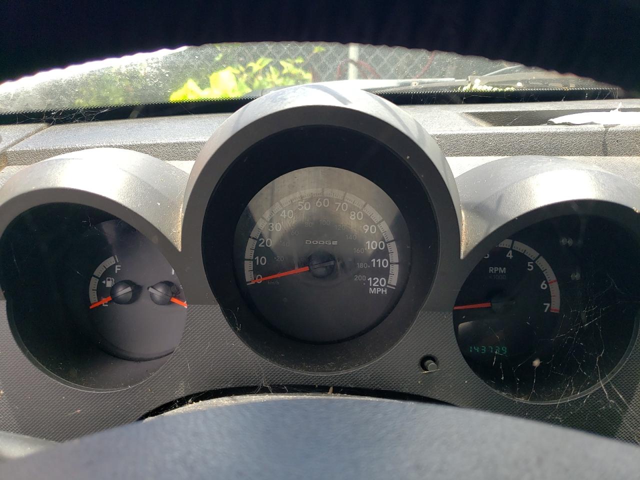 Dodge Nitro 2011 — 10