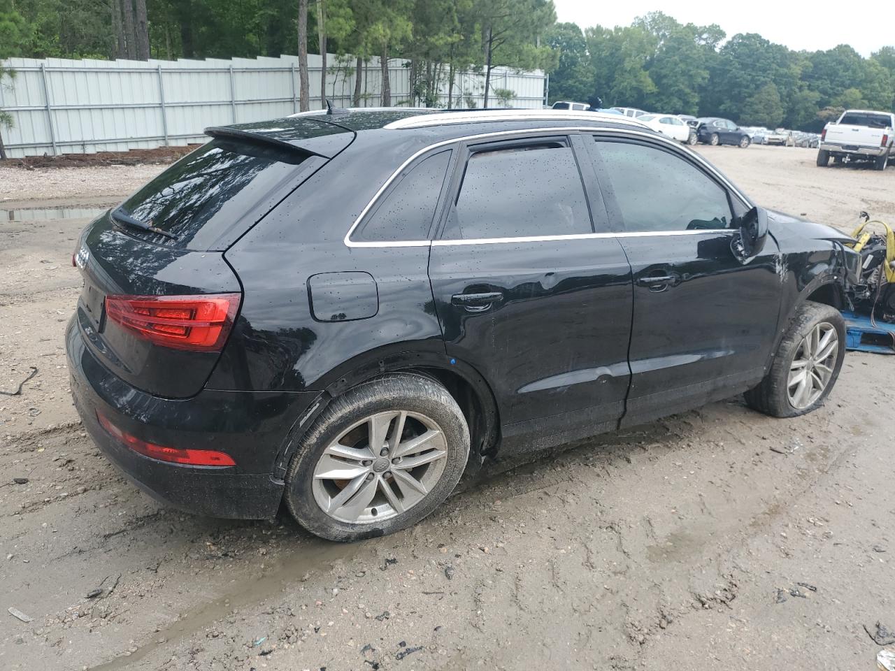 Audi Q3 2016 — 4