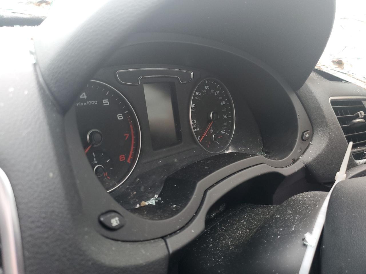 Audi Q3 2016 — 10