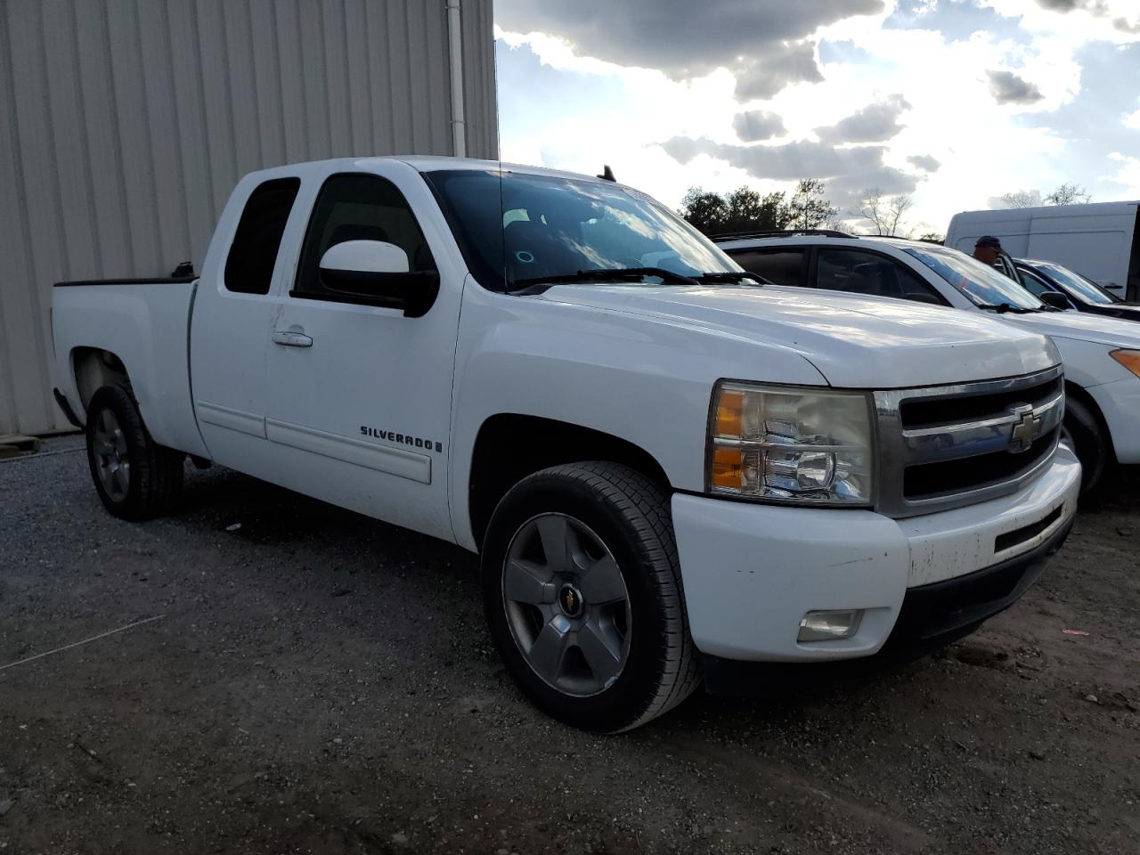 Chevrolet Silverado 2009 — 4