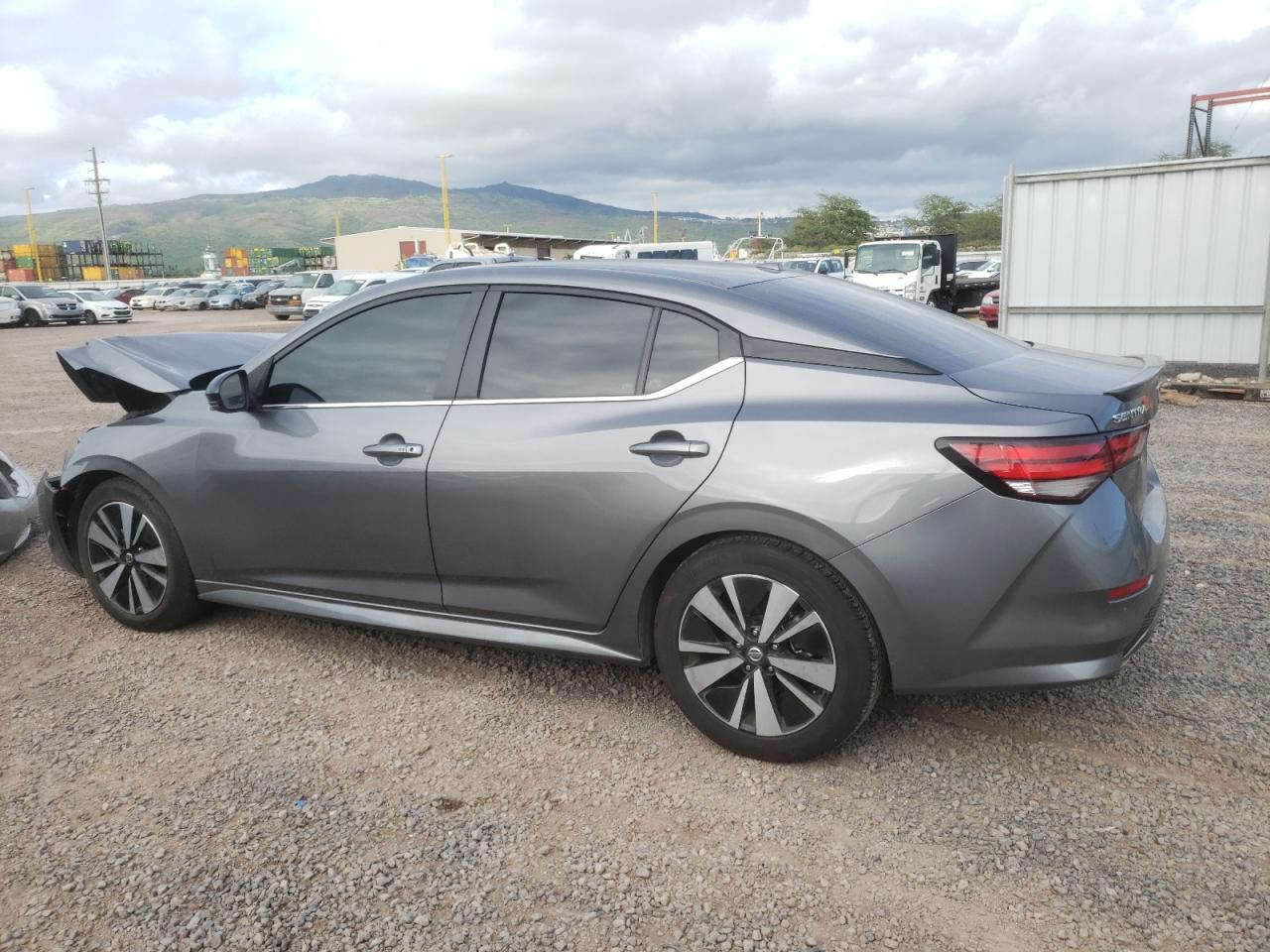 Nissan Sentra 2022 — 3