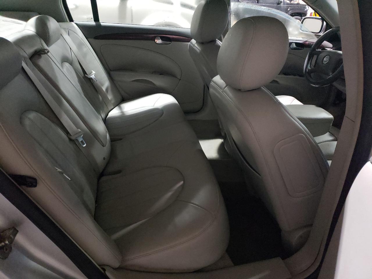 Buick Lucerne 2009 — 11