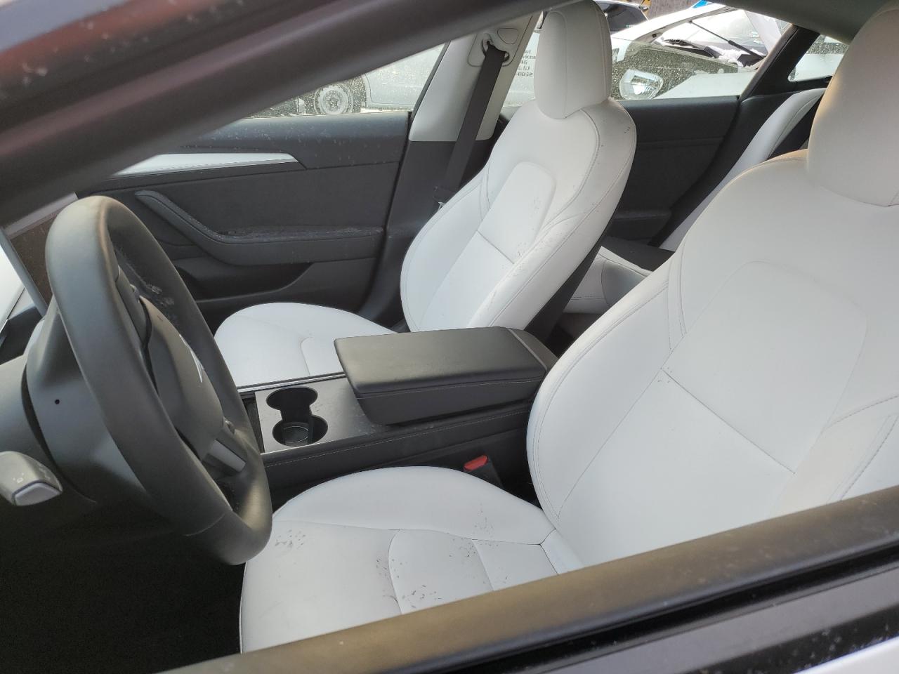 Tesla Model 3 2022 — 8