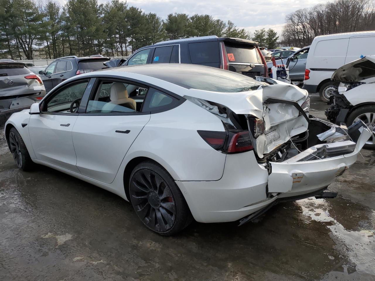 Tesla Model 3 2022 — 3