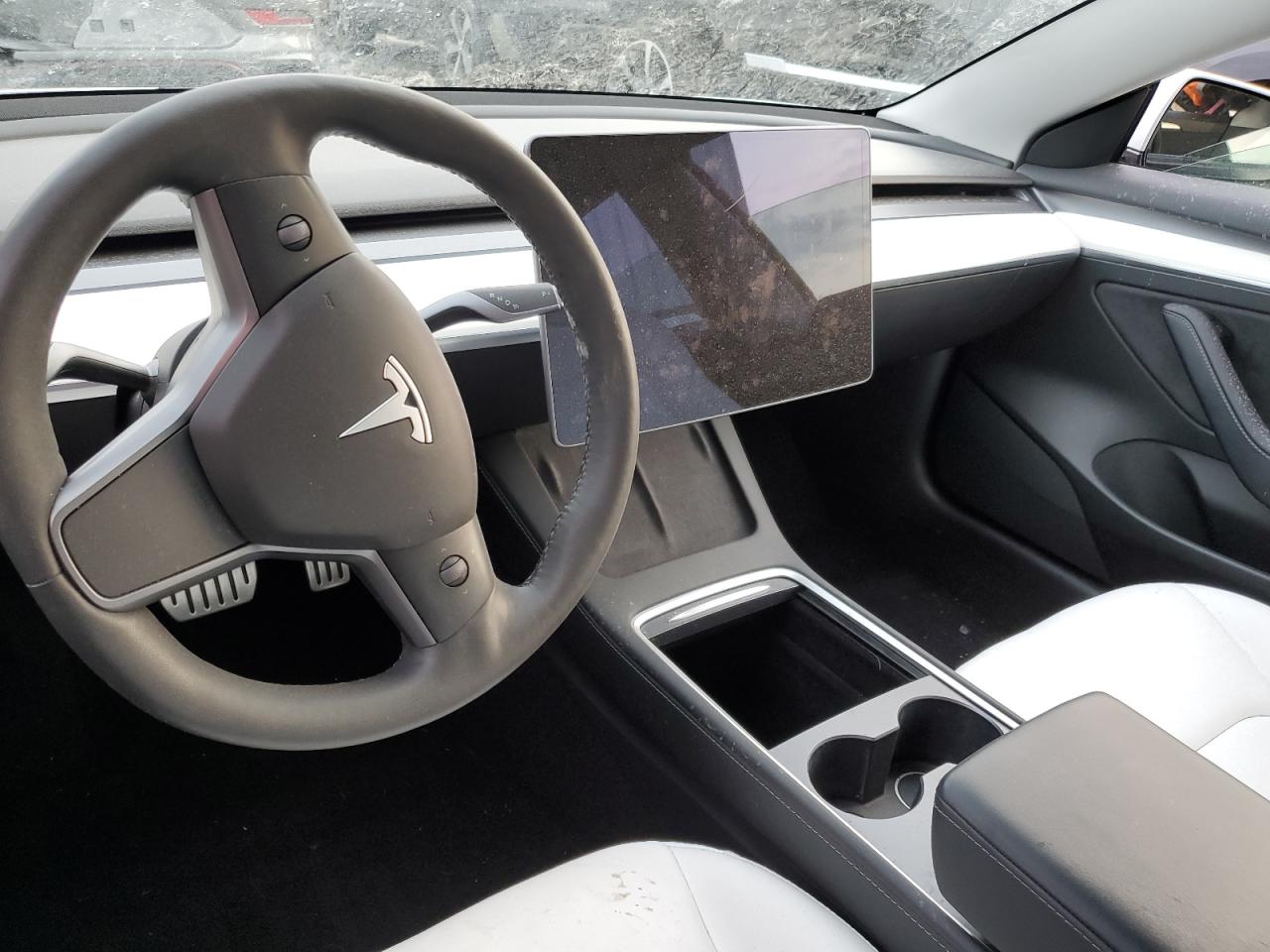 Tesla Model 3 2022 — 10