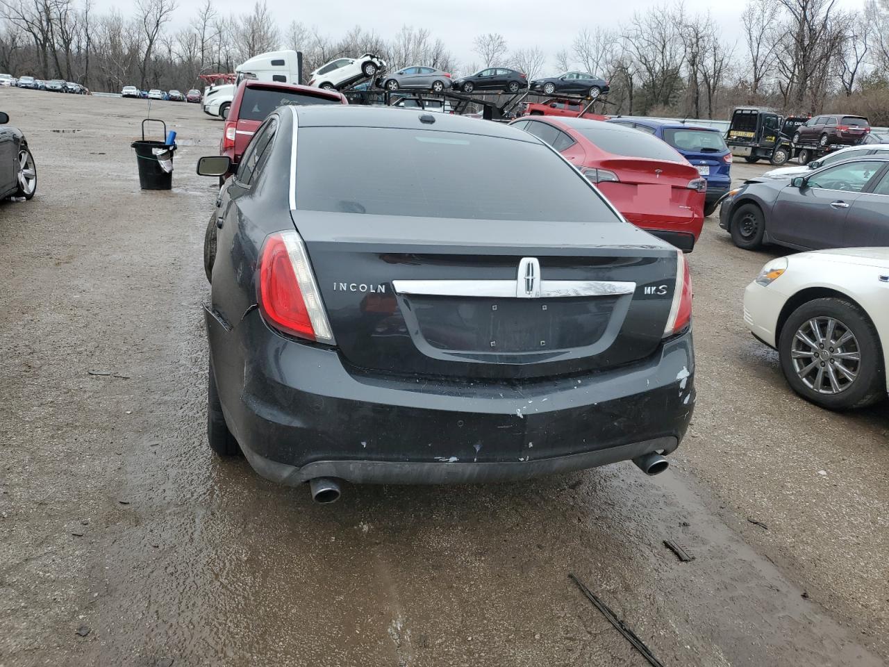 Lincoln MKS 2010 — 7