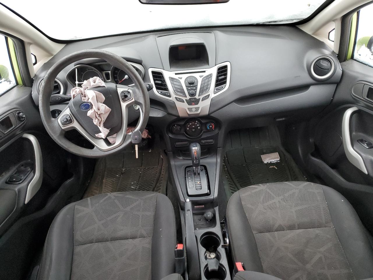 Ford Fiesta 2012 — 9