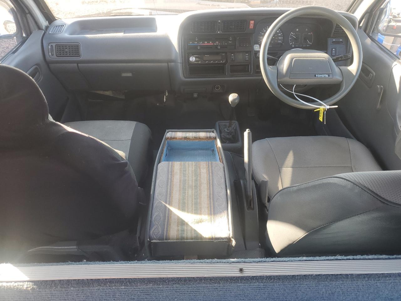 TOYOTA HIACE SUPE 1991 — 9