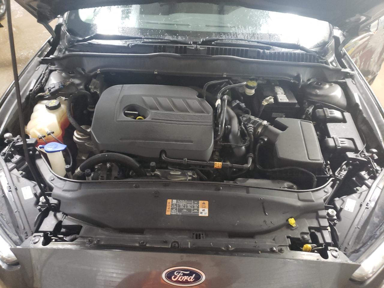 Ford Fusion 2015 — 12