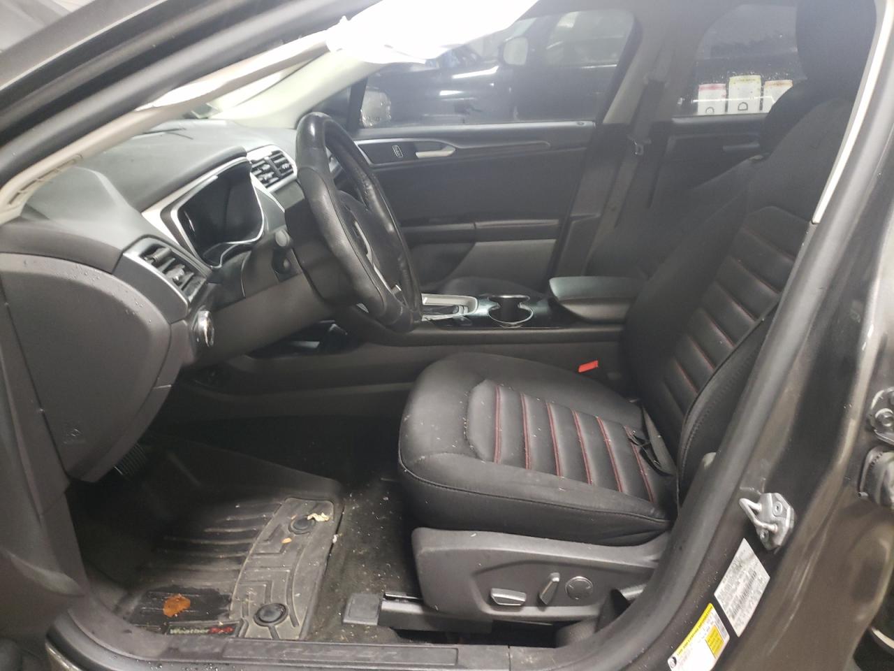 Ford Fusion 2015 — 8