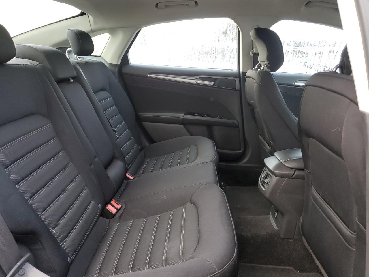 Ford Fusion 2014 — 11