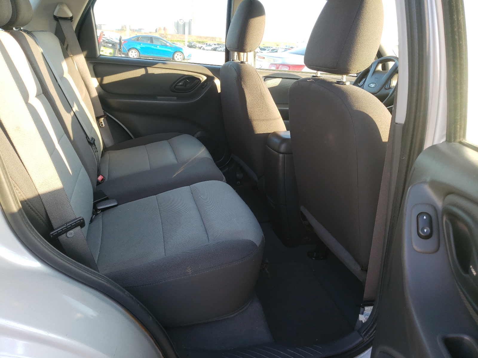Ford Escape 2005 — 7