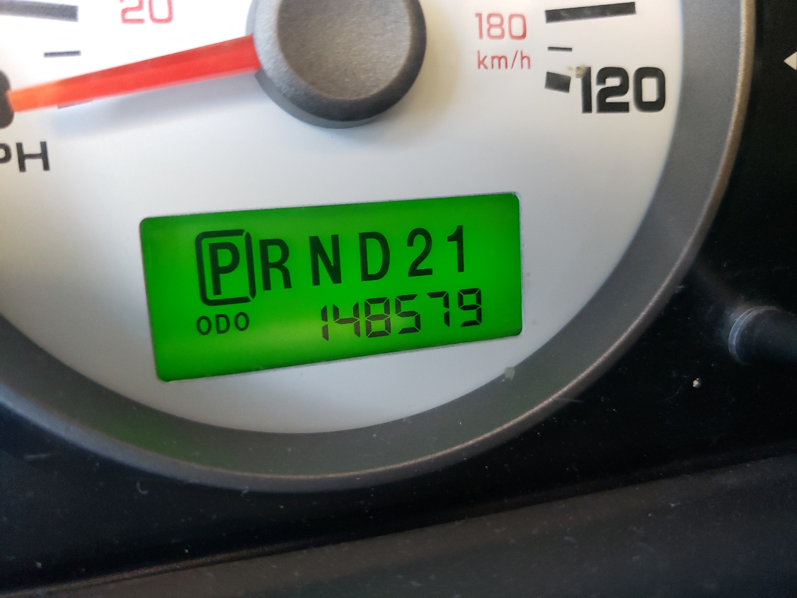 Ford Escape 2005 — 9
